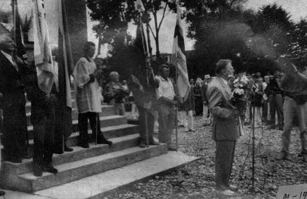 Kalba Ausčiausios Tarybos Atkuriamojo Seimo pirmininkas Vytautas Landsbergis